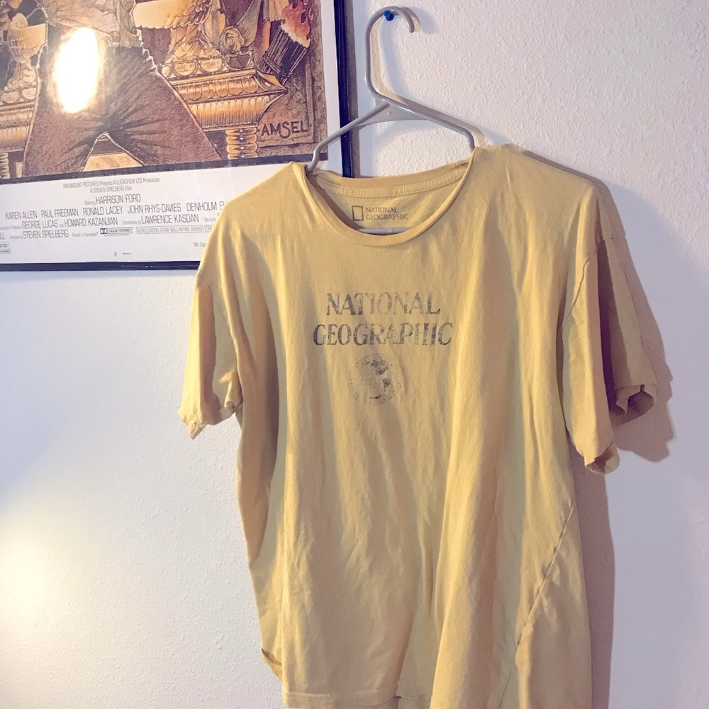 national geographic large light yellow shirt size large urban outfitters